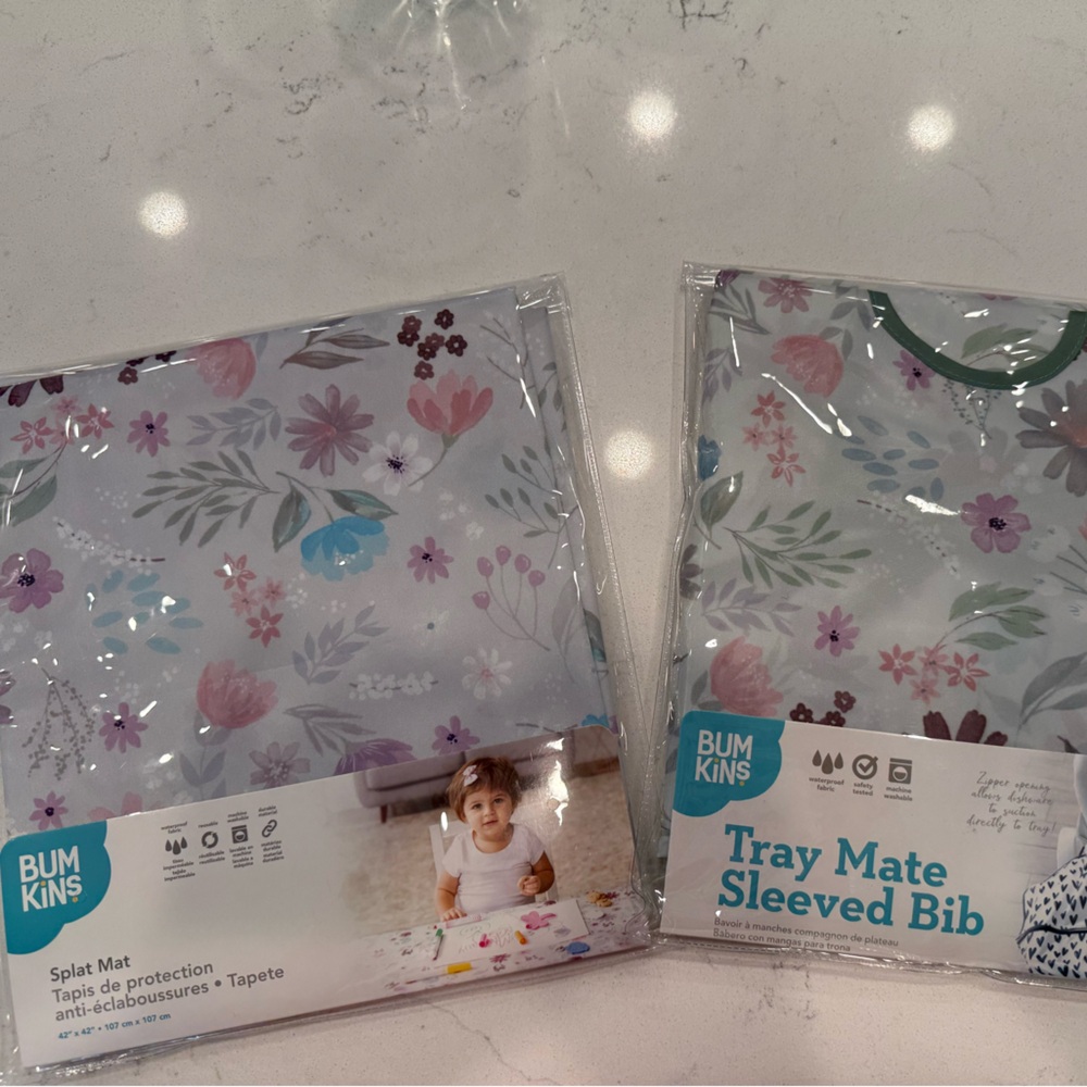 Bumkins Floral Tray Mate and Sleeved Bib